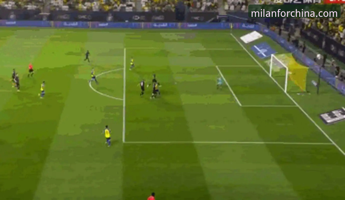 西班牙4-0大胜沙特终结世界杯球荒，红黑军团球迷如何通过米兰体育平台见证这场历史性胜利？